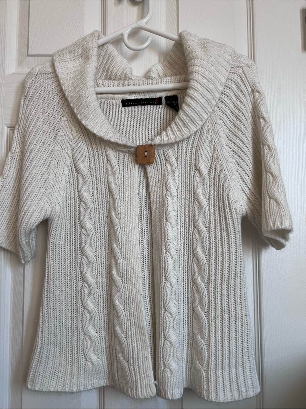 Cream Cable-Knit Short-Sleeve Cardigan with Shawl Collar